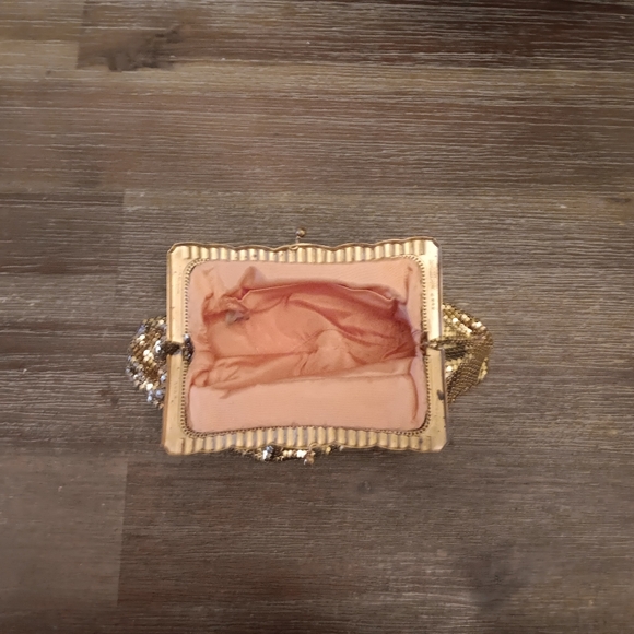 WHITING & DAVIS VINTAGE GOLD MESH BAG - Picture 11 of 13